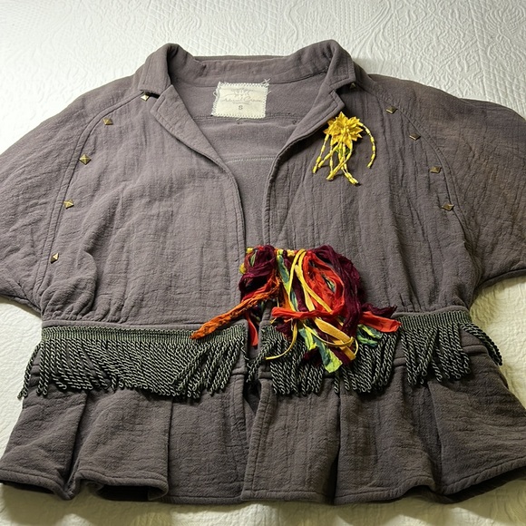 ⭐️Adorned Crown textile gauzy FREE embroidered tassel waist jacket size sm - Picture 9 of 13